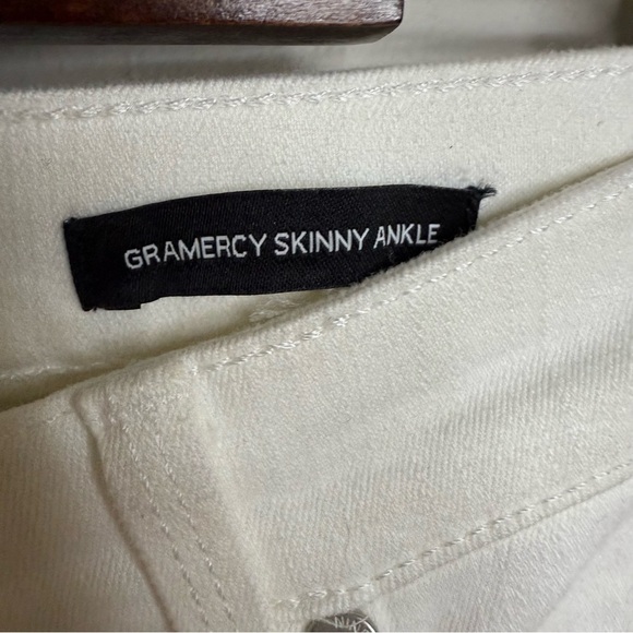 Nine West | White High Rise Distressed Gramercy Skinny Ankle Jeans | Sz 14 - Picture 5 of 9